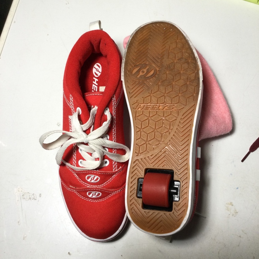 Heely’s Youth 6  Red and White Sneaker Roller Shoes